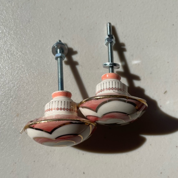 NWT Anthropologie Clover Knobs Set of 2 - Picture 3 of 8